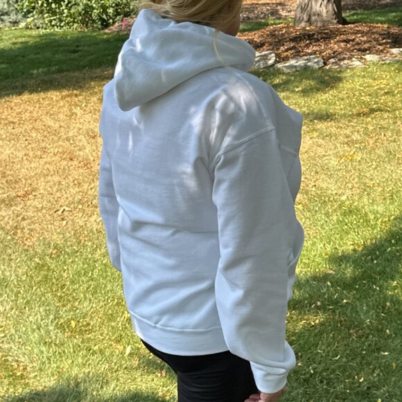 New Gildan Heavy Blend White Hooded Sweatshirt with Kangaroo Pockets - Picture 5 of 8